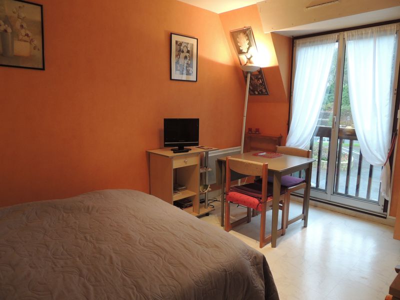 Meuble-St-Martin-85A-Bagnoles-de-l-orne
