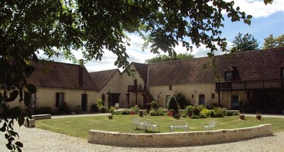 DOMAINE DE LA COUR