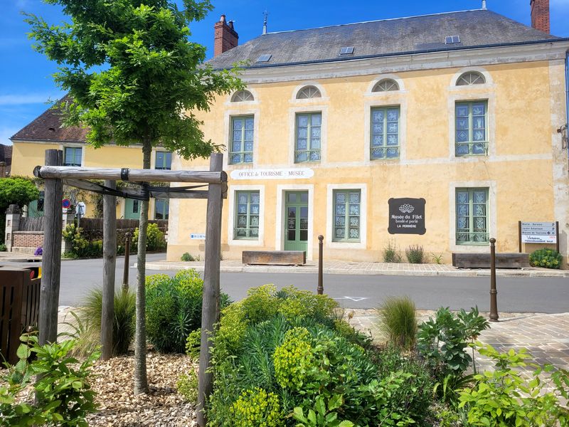 Bureau d'Information Touristique _La PERRIERE