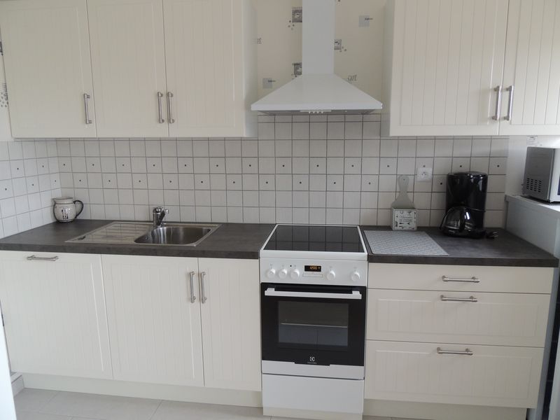 Meuble-les-charmettes-207-bagnoles-de-l-orne
