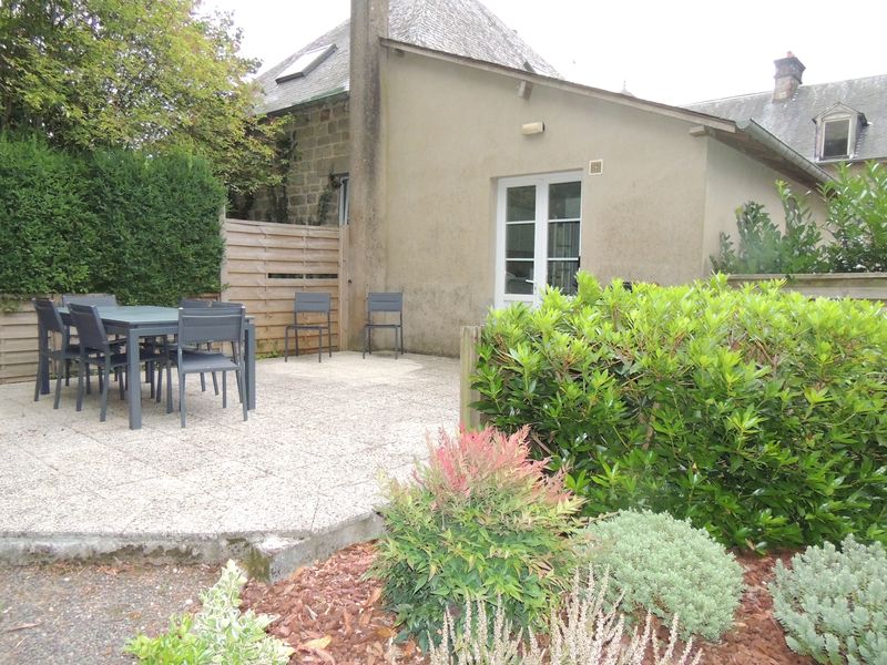 The-Gate-House-Juvigny