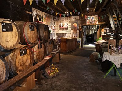 bagnoles-orne-martellieres-ferme-calvados-terroir-savoir-faire-visite-cidre-pomme-chai-futs