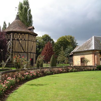 chateau villers en ouche