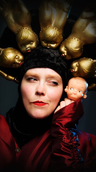 Epidermis Circus 1 - Helene Cyr