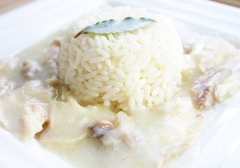 poule au blanc (freepic)