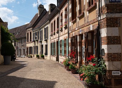 Patrimoine bâti du Perche, Longny-au-Perche