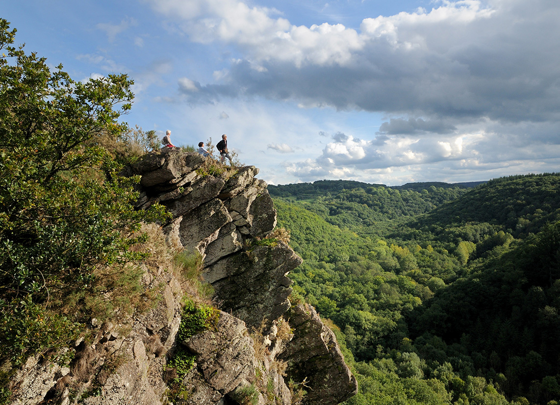 Randonnée à pied à la Roche d'Oëtre en Suisse Normande