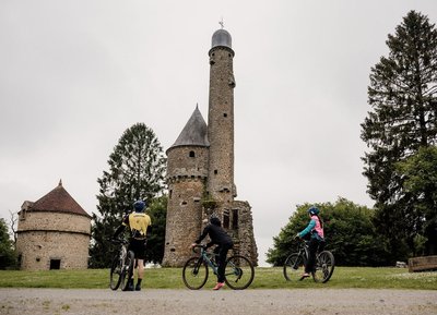 Gravel à la Tour de Bonvouloir dans l'Orne