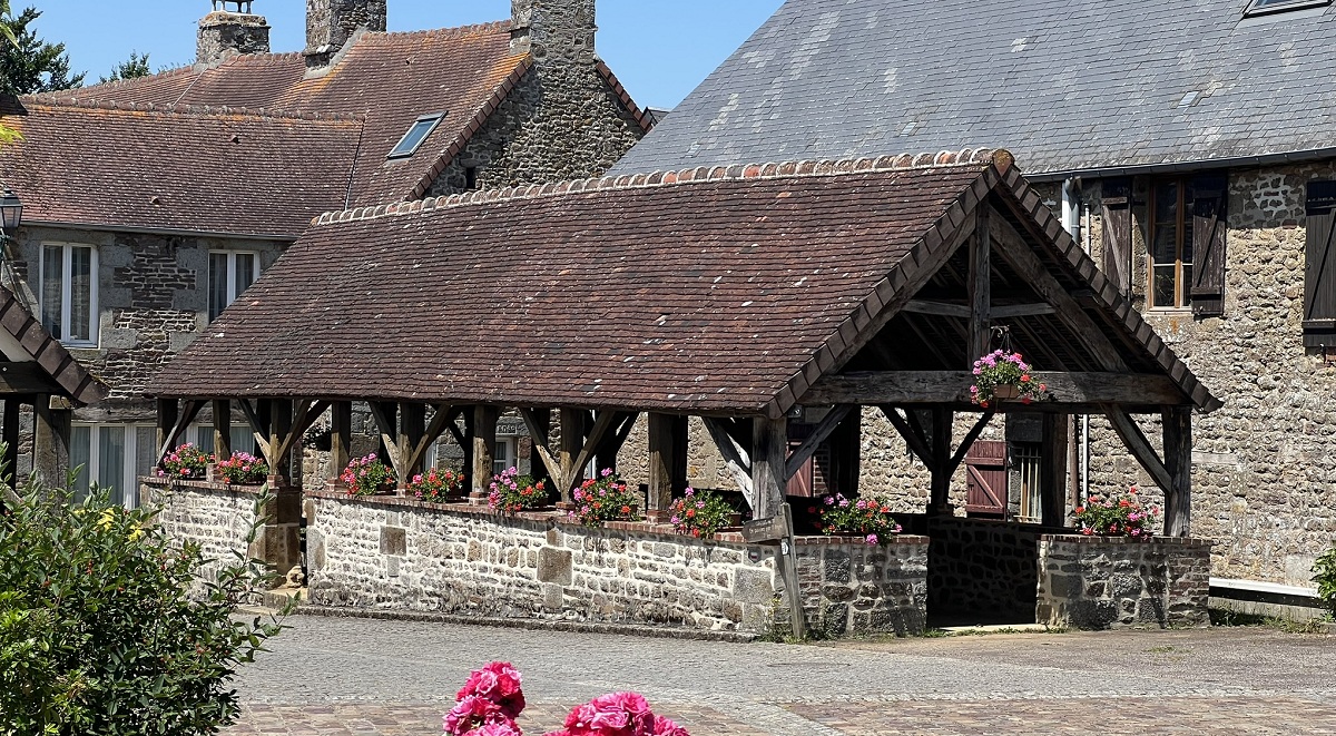 Les Halles de la Forêt-Auvray
